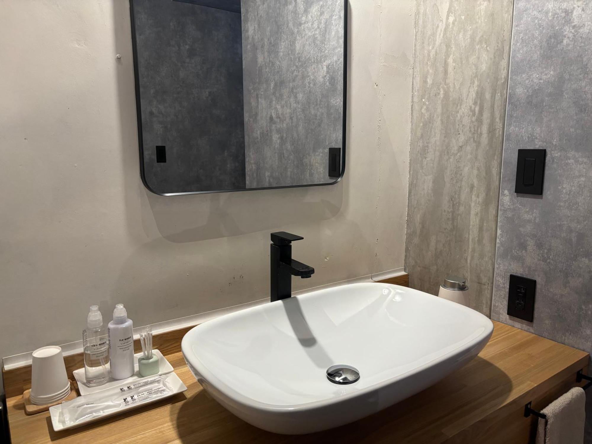 Hotel Art Rock Takamatsu Zewnętrze zdjęcie